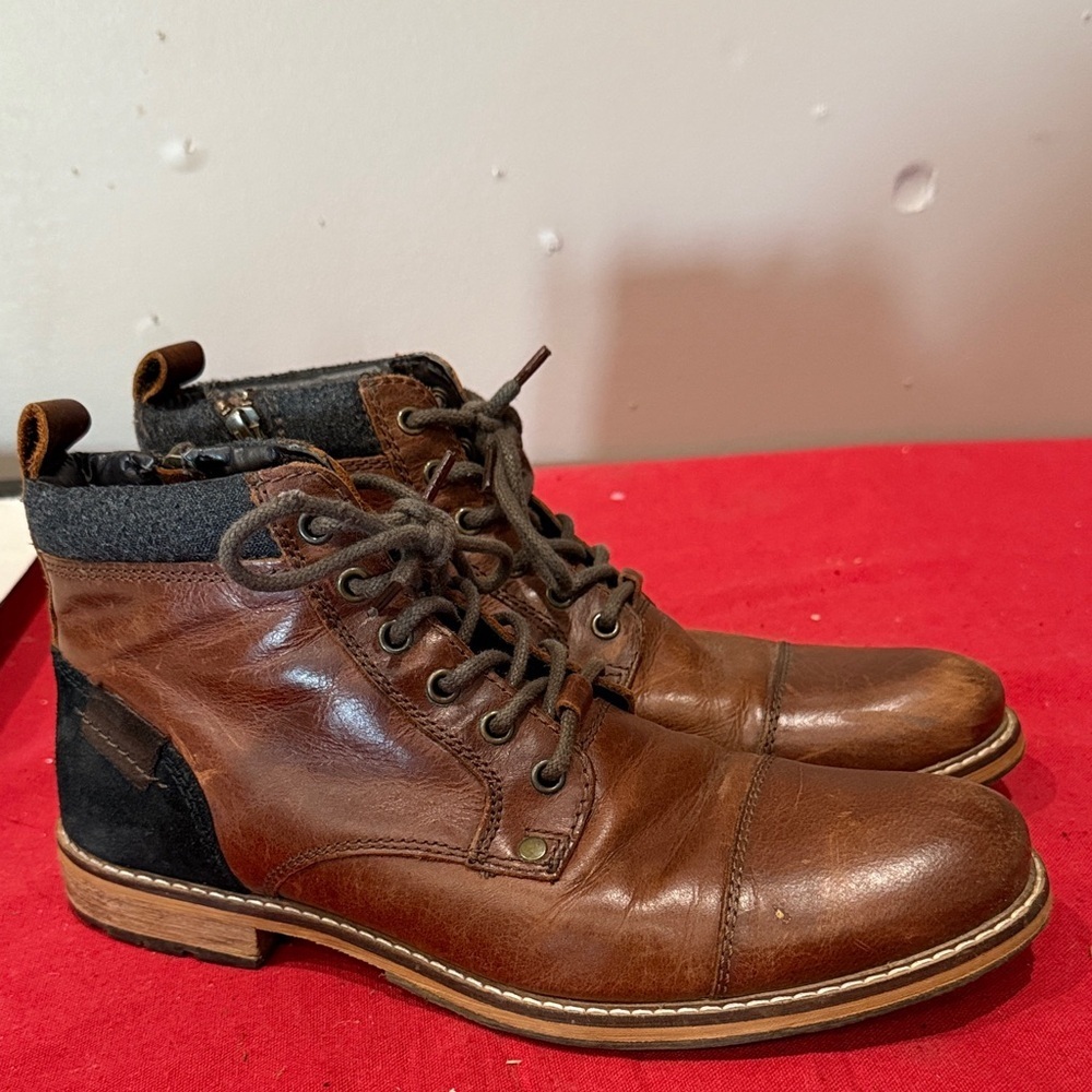 Crevo Men's Two-Tone Leather Boots